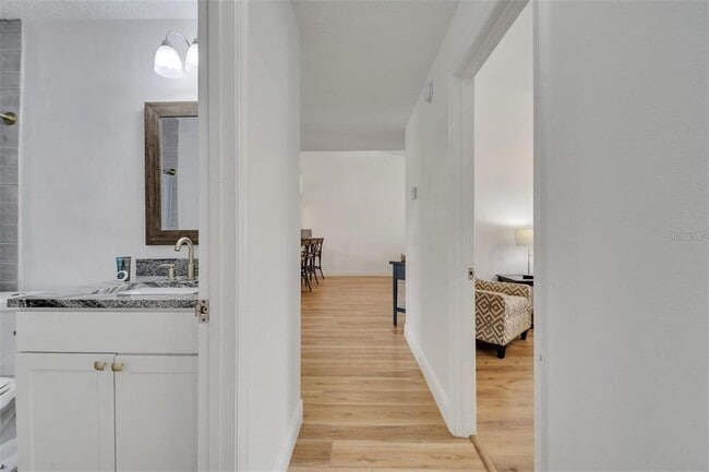 Building Photo - 153 Sandalwood Dr