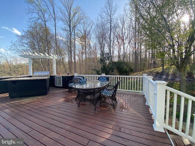 Building Photo - 2163 Potomac River Blvd