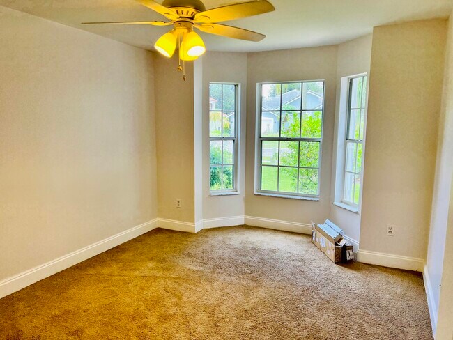 Building Photo - 2485 Stonegate Dr
