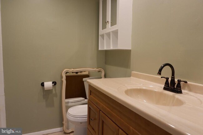 Building Photo - 8284 Mary Lee Ln