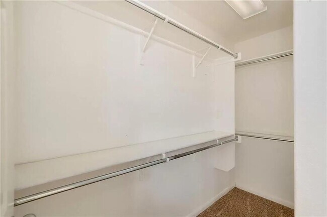 Building Photo - 809 Barefoot Cove