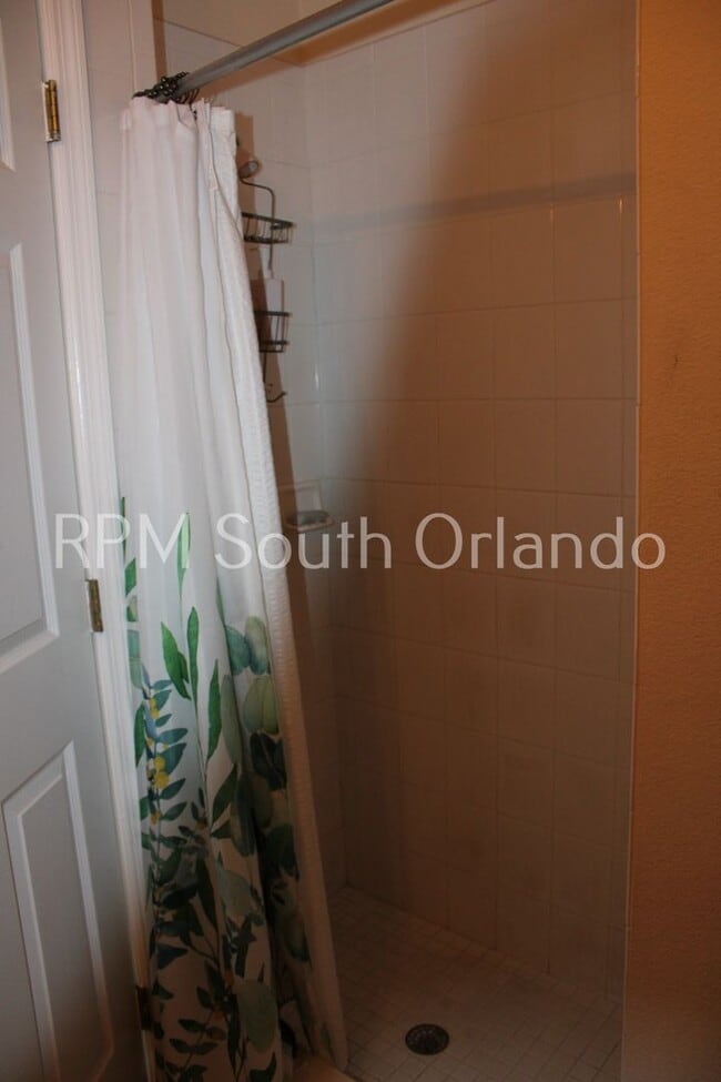 Building Photo - 3566 Sanctuary Dr