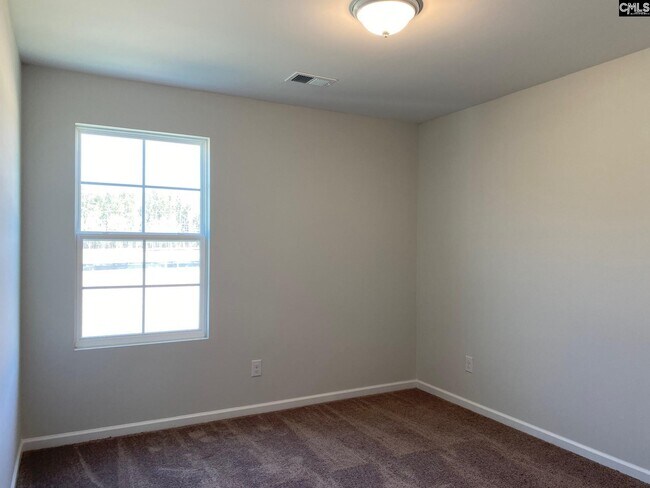 Building Photo - 386 Keeble Dr