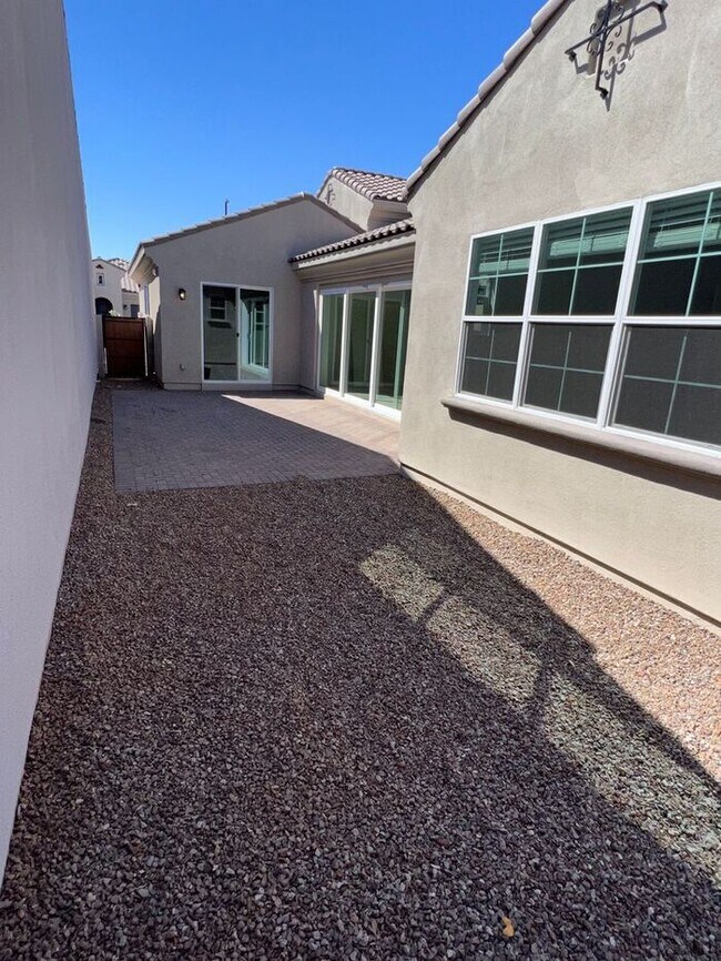 Building Photo - Executive Single-Story 4-Bedroom Rental with $50K+ Upgrades & Indoor-Outdoor Living in Chandler, AZ