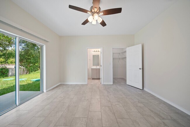 Building Photo - Brand New Home located in the heart of Tampa!
