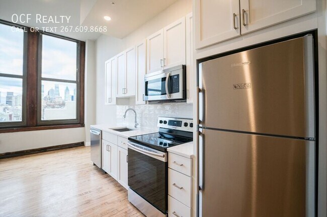 Building Photo - The Walter George Smith Public School