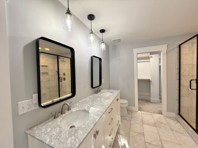 Building Photo - Incredible 5BD, 4.5BA Wake Forest Home Nea...