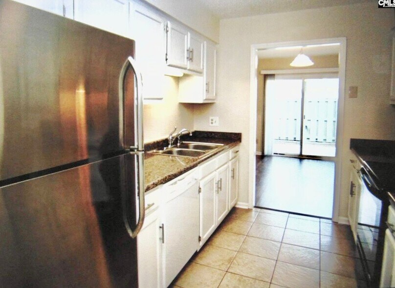 Building Photo - 210 Browning Ln