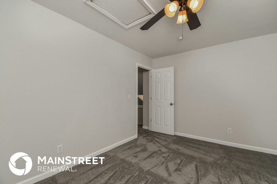 Building Photo - 3620 Hazelwood Ct