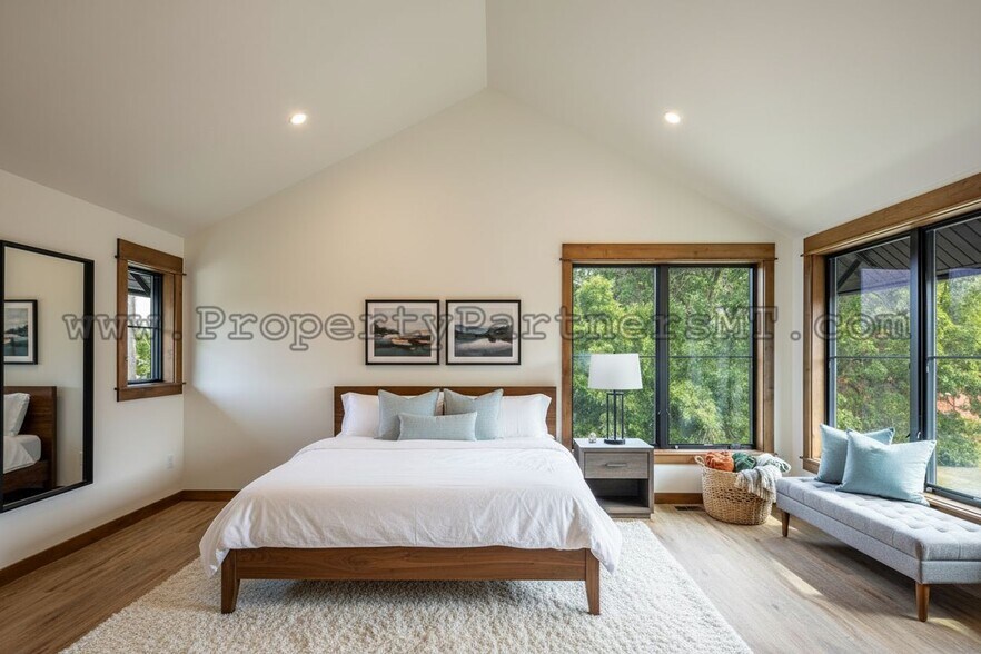 Building Photo - 824 S 8th Ave