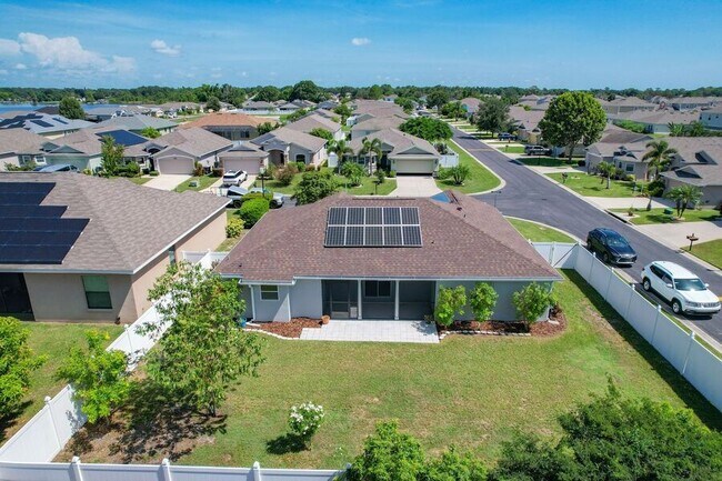 Building Photo - 1152 Bowline St