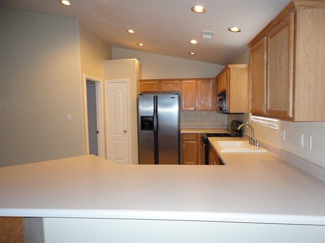 Building Photo - 529 Sunny Meadows Dr NE