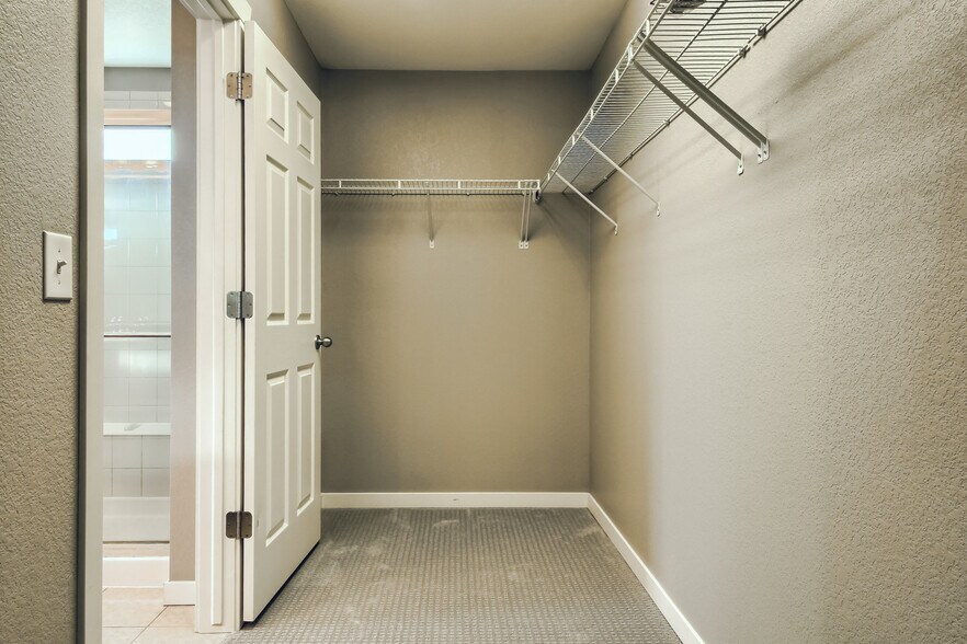 Building Photo - 11554 Yellow Daisy Dr