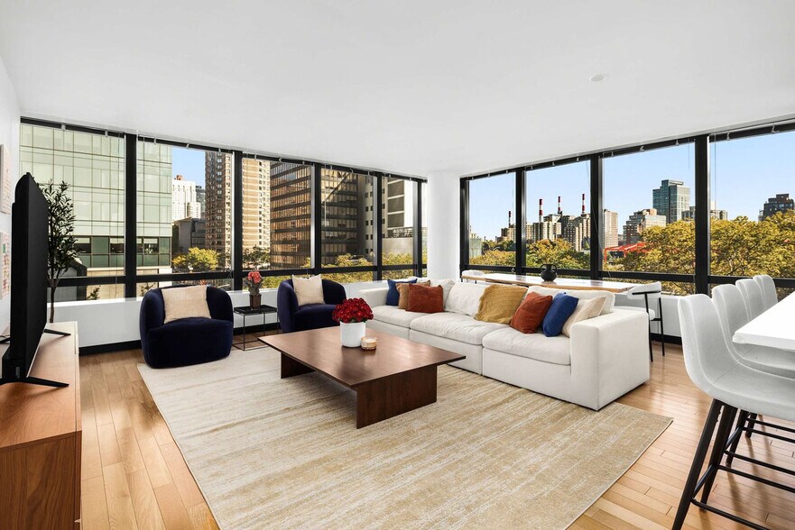 Building Photo - 1113 York Ave