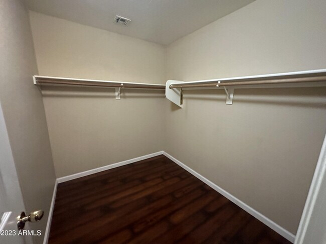 Building Photo - 2810 N 106th Ln