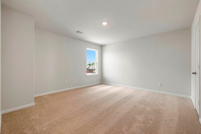 Building Photo - 7610 Thrips Ln