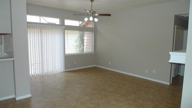 Building Photo - 7772 Park Falls Dr