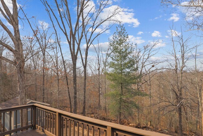 Building Photo - 39 Salen Ln