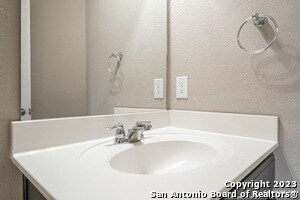 Building Photo - 12911 White Oak Mill