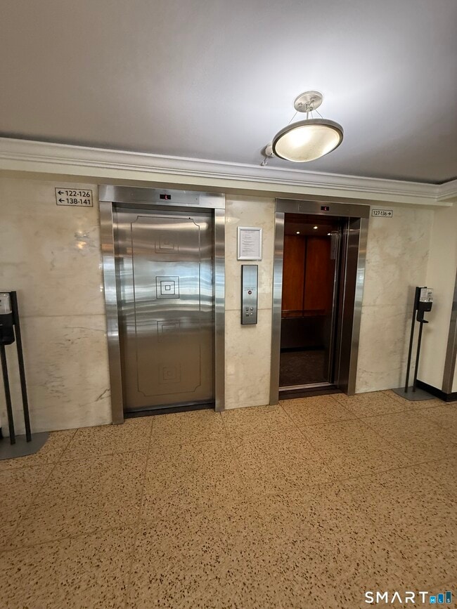 Building Photo - 91 Strawberry Hill Ave