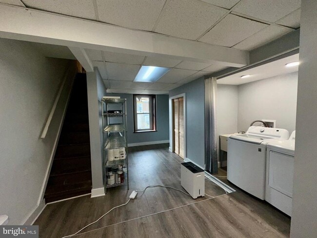 Building Photo - 3922 Manor St