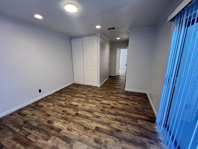 Building Photo - 2321 Banyan Way