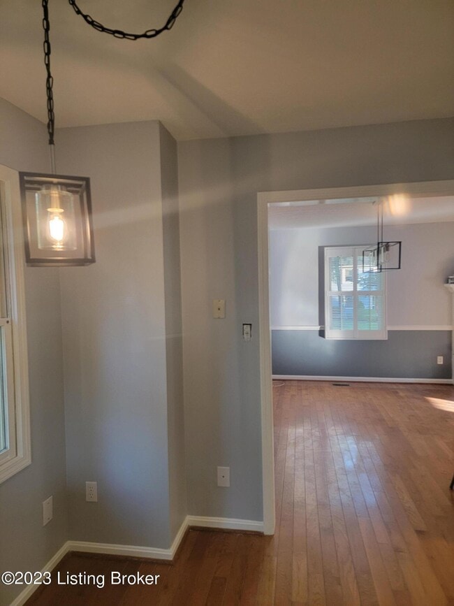 Building Photo - 10315 Amberwell Park Rd