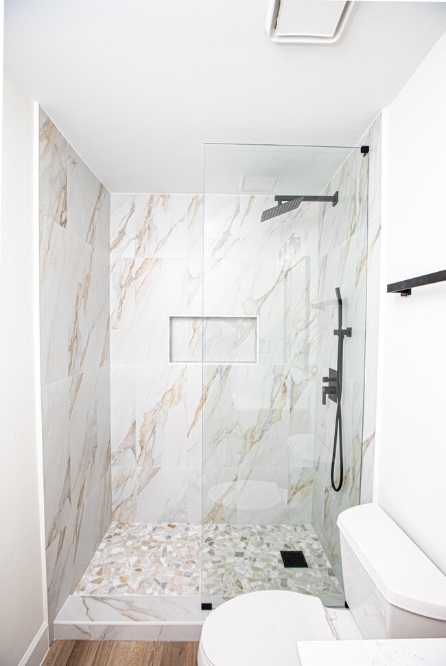 Building Photo - 10881 La Salinas Cir