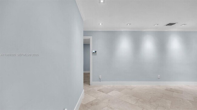 Building Photo - 2900 SW 92nd Ave