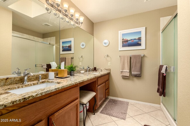 Building Photo - 9559 E Sunburst Dr