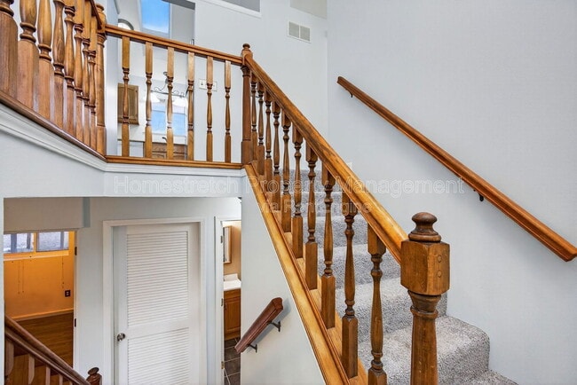 Building Photo - 4 Devondale Pl