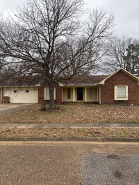 Building Photo - Spacious 3 Bedroom/2 Bath Home off of Winc...