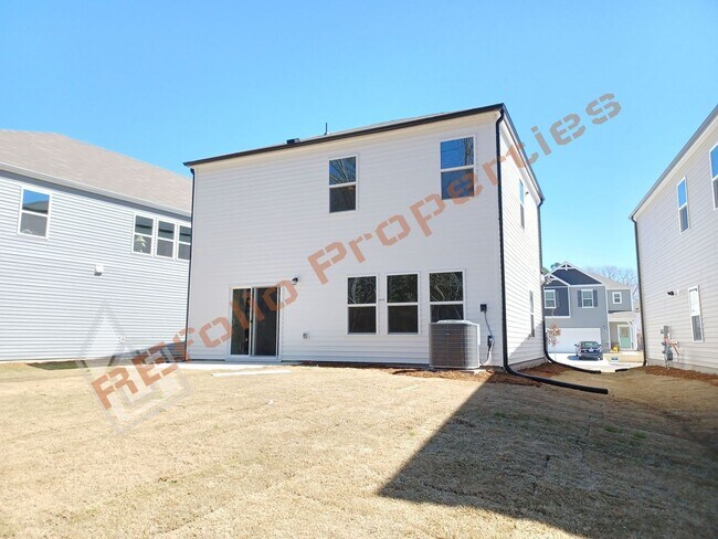 Building Photo - Wonderful 3 Bedroom 2-Car Garage House wit...