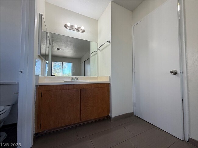 Building Photo - 3704 Scuba Cir