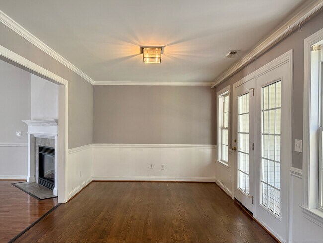 Building Photo - 3721 Stillwood Dr