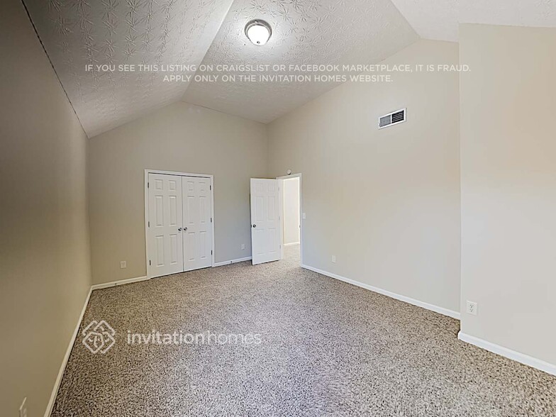 Building Photo - 2245 Corkscrew Way