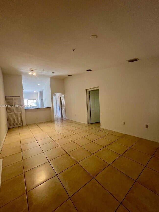 Building Photo - 3824 SW 48th Ave