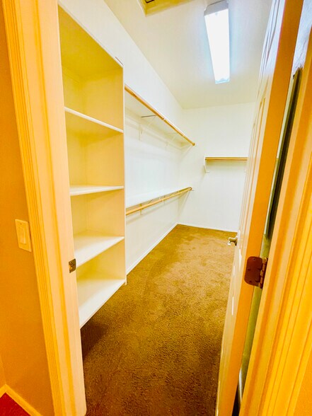 Building Photo - 11136 East Starkey Avenue