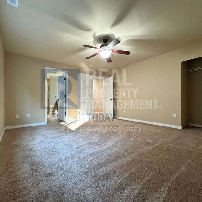 Building Photo - Stunning 5 Bedroom In Graham!