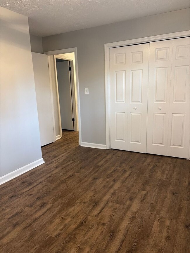 Building Photo - Renovated Ranch Home