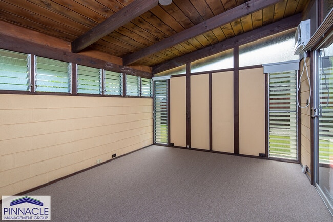 Building Photo - 1466 Oili Loop