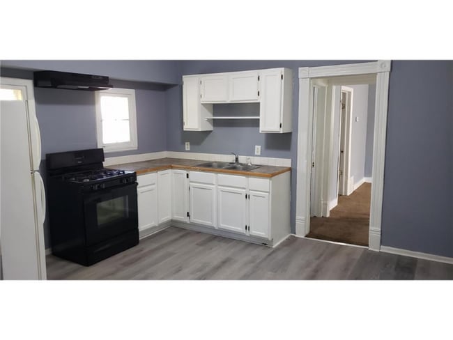 Building Photo - 2815 N Colfax Ave