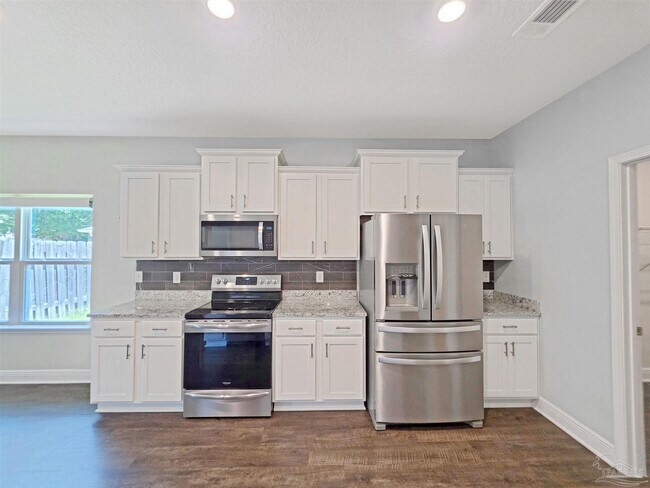 Building Photo - 8108 Silver Maple Dr