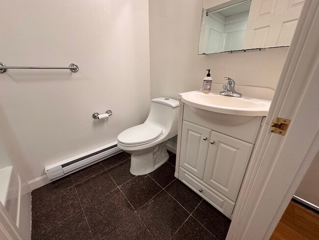 Building Photo - 1691 Cambridge St