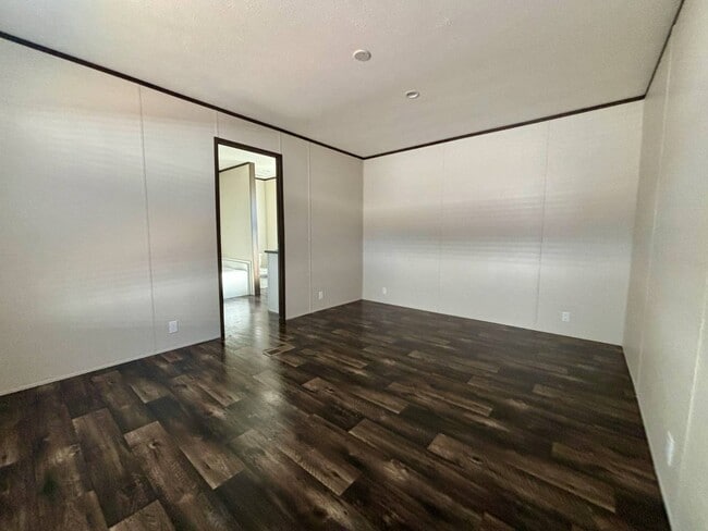 Building Photo - 2101 Ladnier Rd