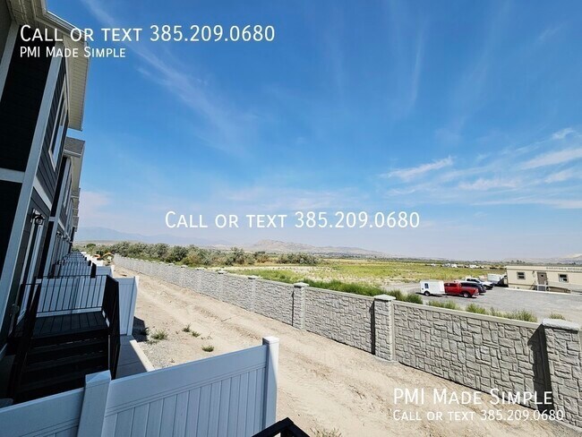 Building Photo - 866 E Sand Dollar Wy
