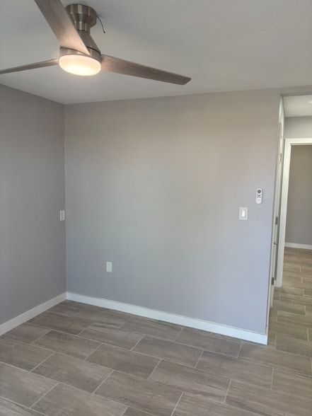 Building Photo - 519 Claride St