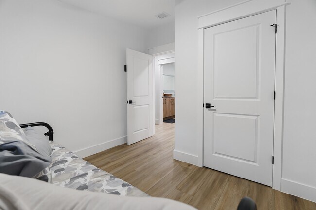 Building Photo - 1821 Jackson Bluff Rd