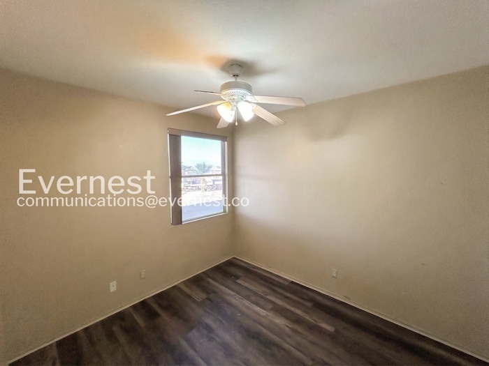 Building Photo - 2701 Old Bear Canyon St