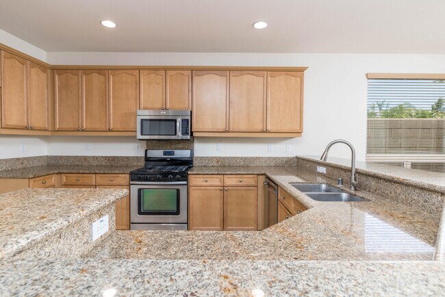 Building Photo - 66168 S Agua Dulce Dr